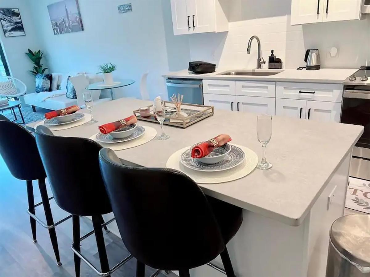 Lux Property Great For 1 To 8 Guests-Family Trip ,5Beds 2Rooms Staycation With Gym And Ev, Proximity To Downtown And Beaches West Palm Beach Extérieur photo